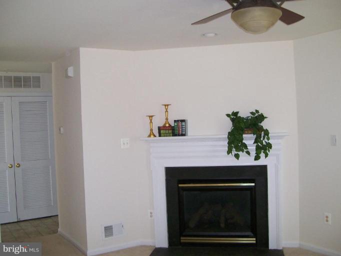 2011 Astilbe Way Odenton, MD 21113 - Photo 3 of 13 Living Room