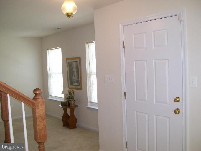 2011 Astilbe Way Odenton, MD 21113 - Photo 5 of 13 Entrance / Foyer