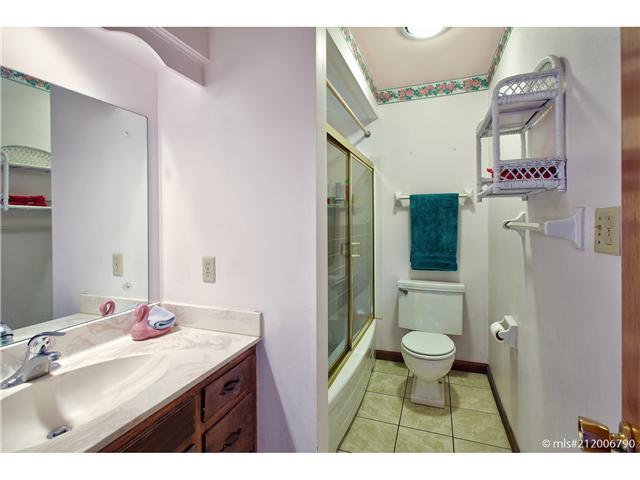 4259 Rowanne Road Columbus, OH 43214 - Photo 6 of 14 Gallery Image 6