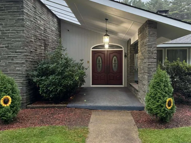 a view of front door and porch