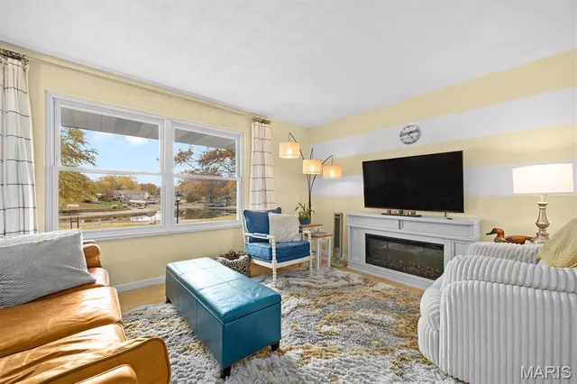 $400,000 | 1999 Treasure Drive, Edwardsville, IL 62025