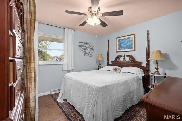 $400,000 | 1999 Treasure Drive, Edwardsville, IL 62025