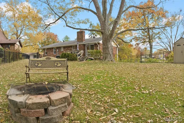 $400,000 | 1999 Treasure Drive, Edwardsville, IL 62025