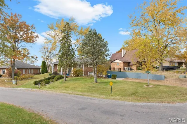 $400,000 | 1999 Treasure Drive, Edwardsville, IL 62025