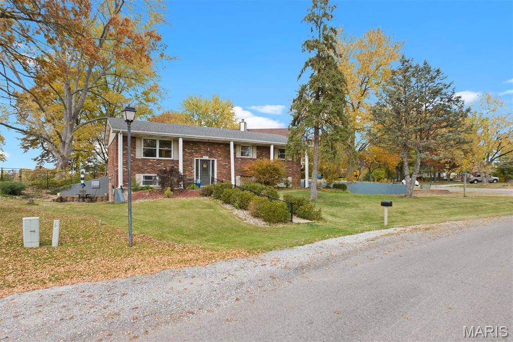 1999 Treasure Drive Edwardsville, IL 62025 - Photo 41 of 53