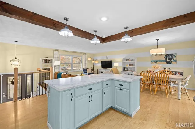 $400,000 | 1999 Treasure Drive, Edwardsville, IL 62025