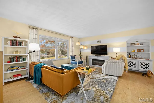 $400,000 | 1999 Treasure Drive, Edwardsville, IL 62025