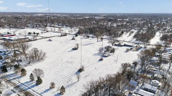 $694,999 | 600 West Cavanaugh Road, Lansing, MI 48910