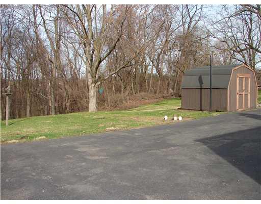 43 Forest Grove Road Coraopolis, PA 15108 - Photo 8 of 8 Yard/Garden.