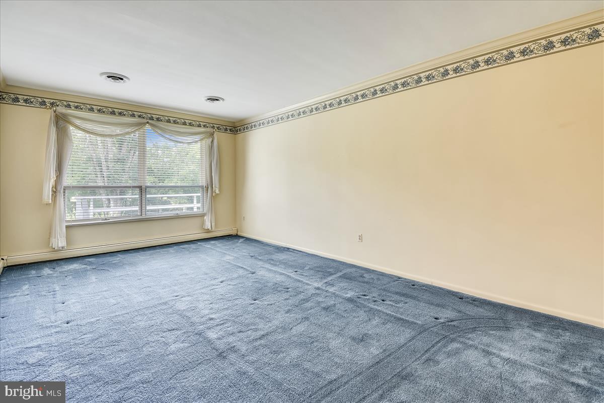 12496 Hall Shop Road Fulton, MD 20759 - Photo 28 of 91 Living room