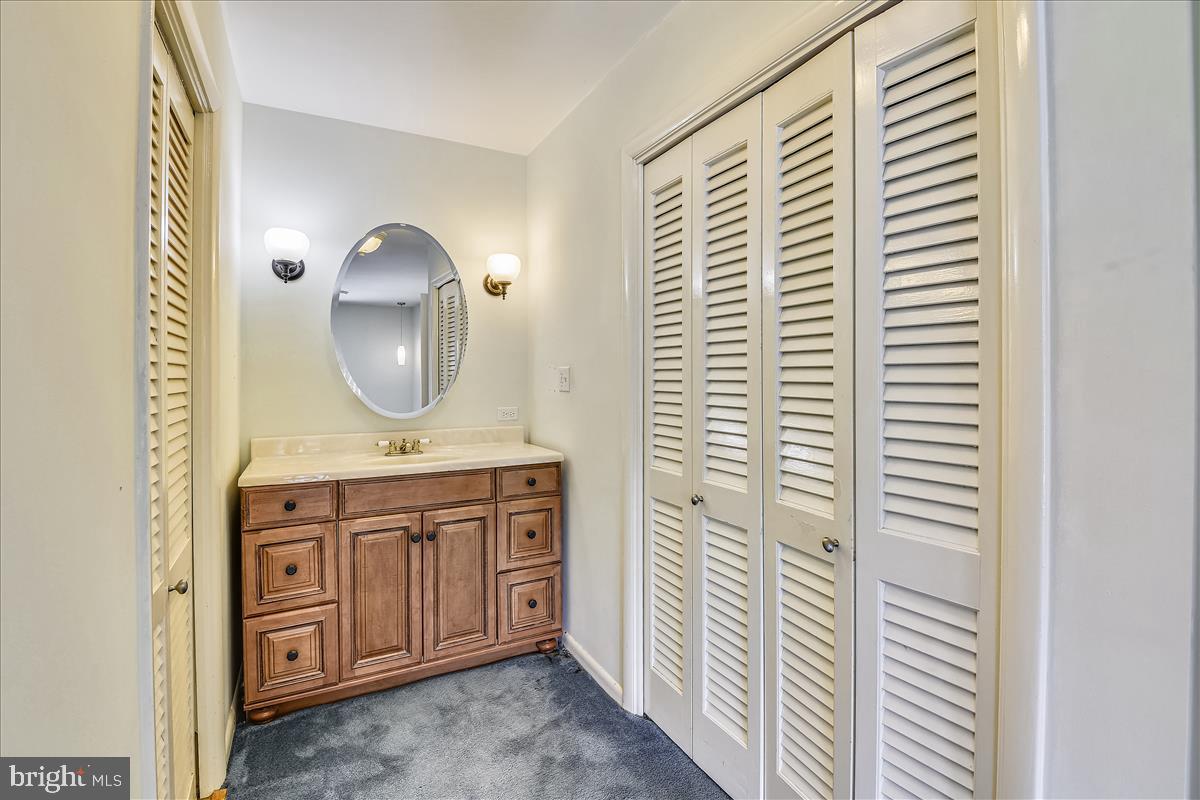 12496 Hall Shop Road Fulton, MD 20759 - Photo 57 of 91 Guest bedroom suite vanity and closets