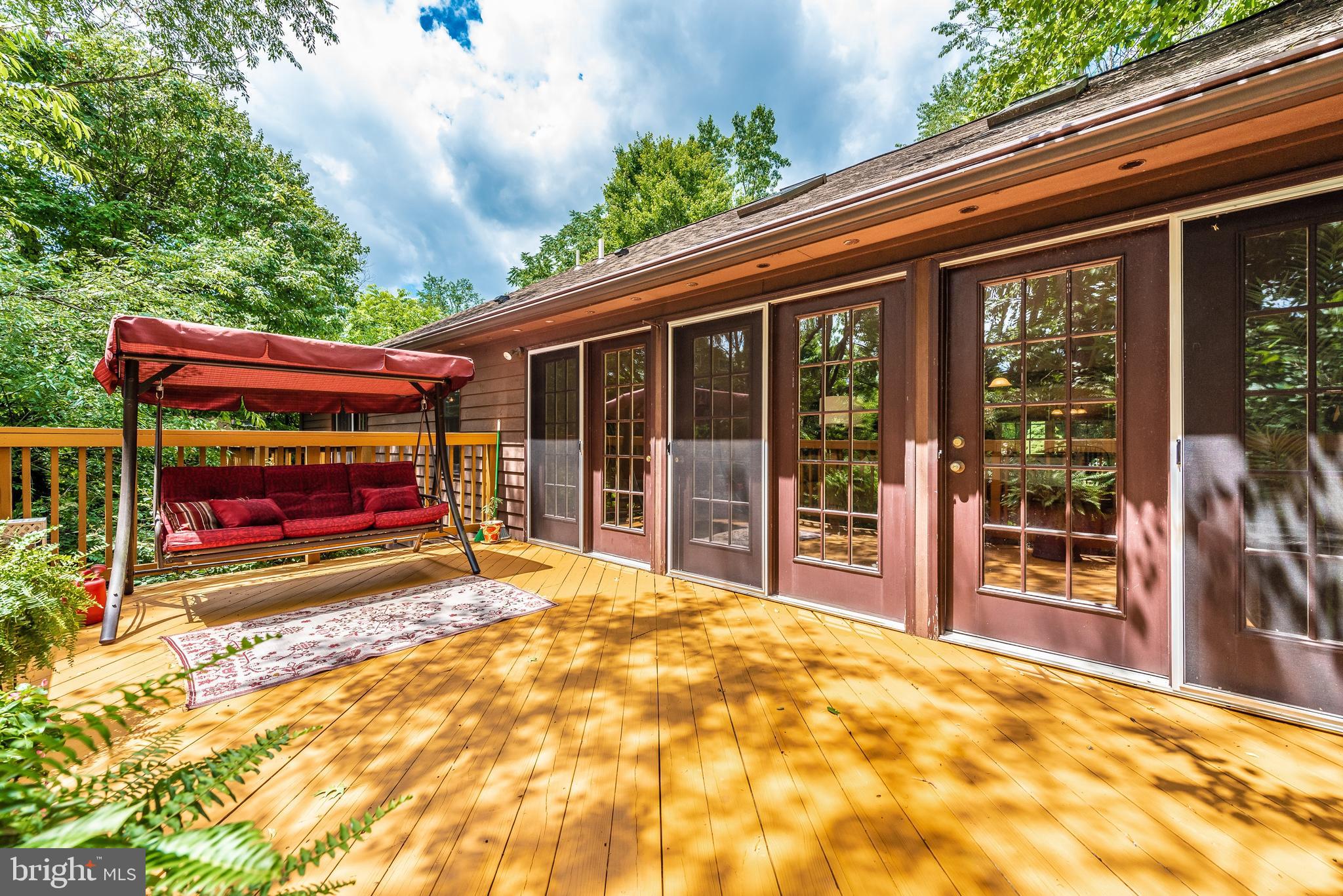 6939 Meadowlake Road New Market, MD 21774 - Photo 24 of 53 Upper Deck