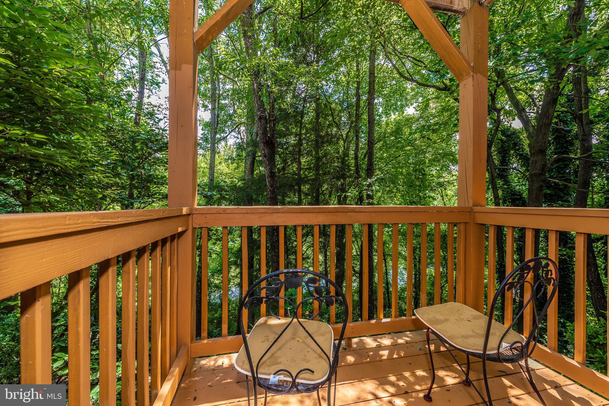 6939 Meadowlake Road New Market, MD 21774 - Photo 26 of 53 Upper Deck