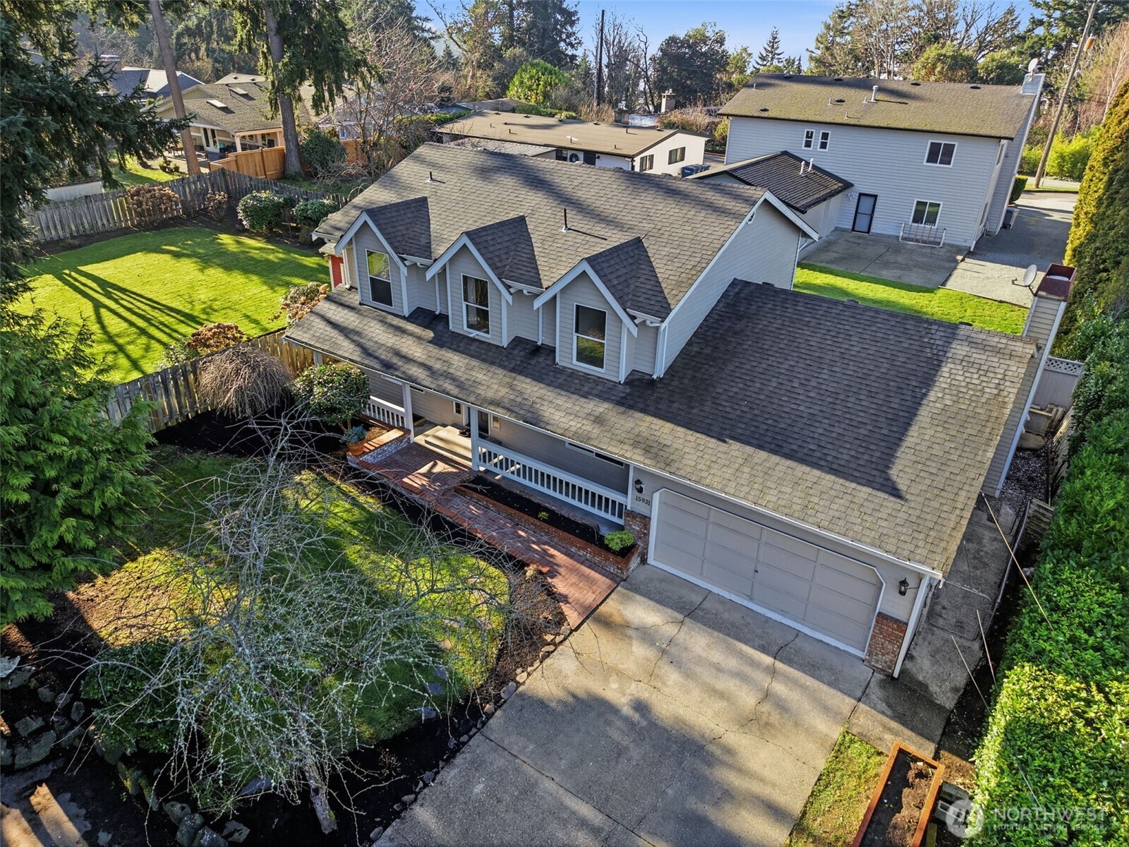 15931 22nd Avenue Southwest Burien, WA 98166 - Photo 4 of 40