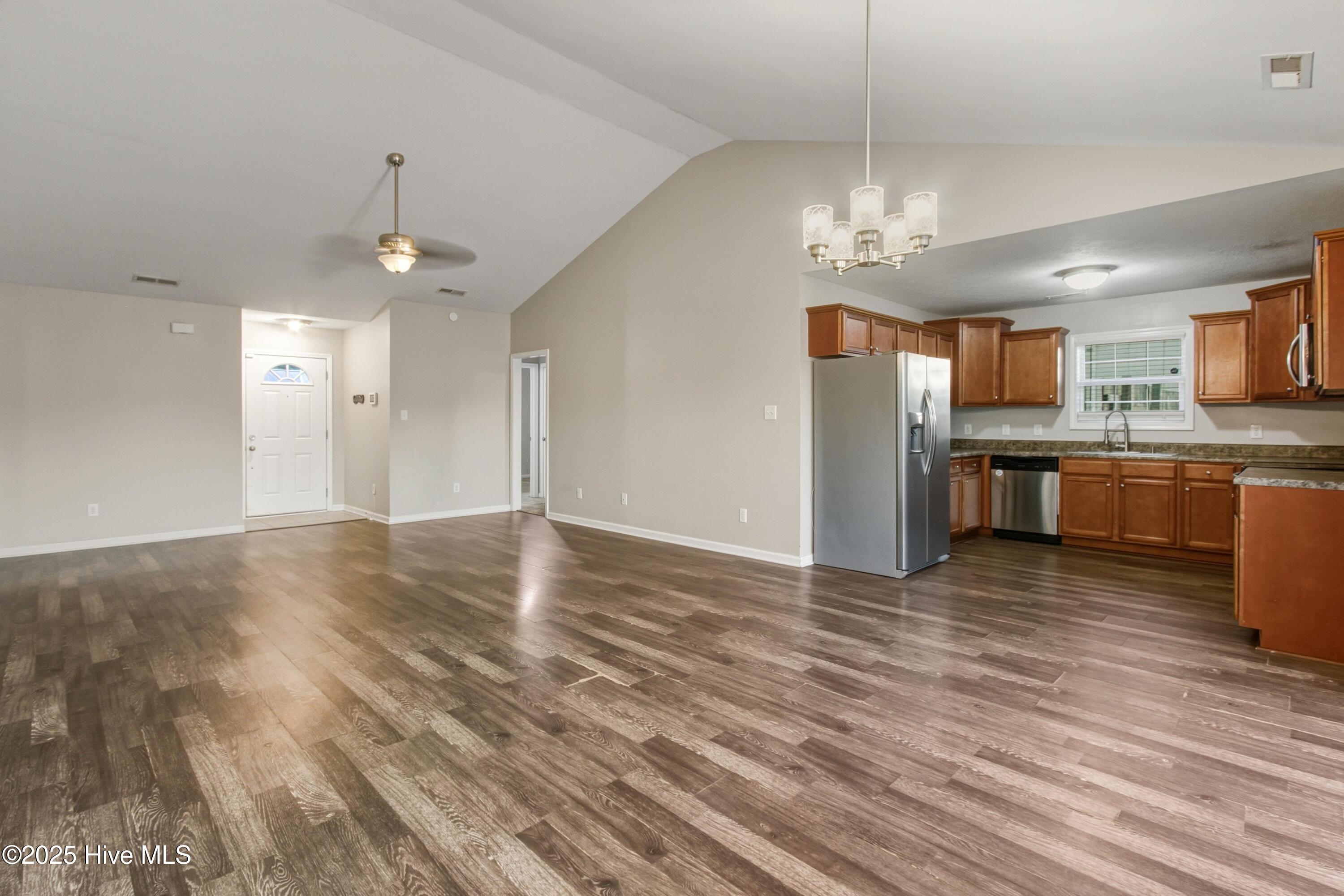 207 Seville Street Jacksonville, NC 28546 - Photo 11 of 35 207SevilleSt-10