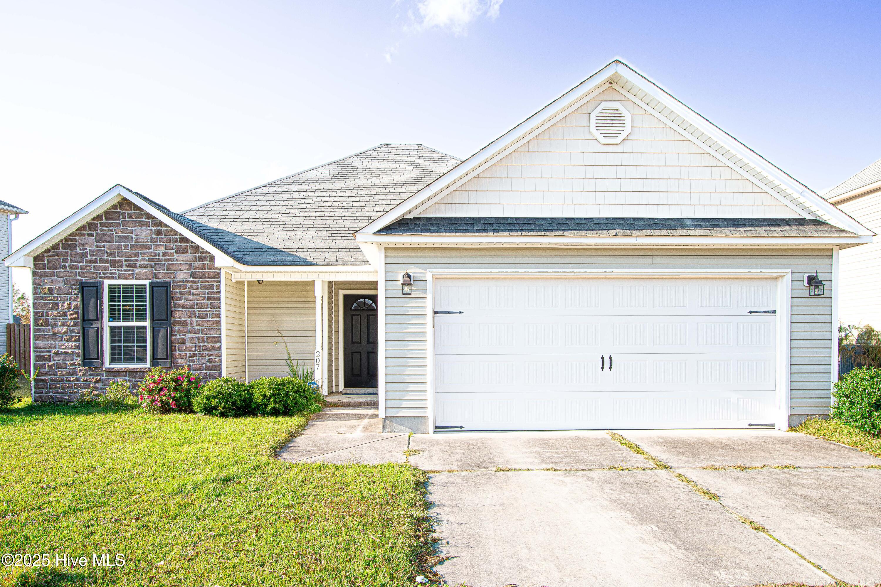 207 Seville Street Jacksonville, NC 28546 - Photo 5 of 35 Outside-9