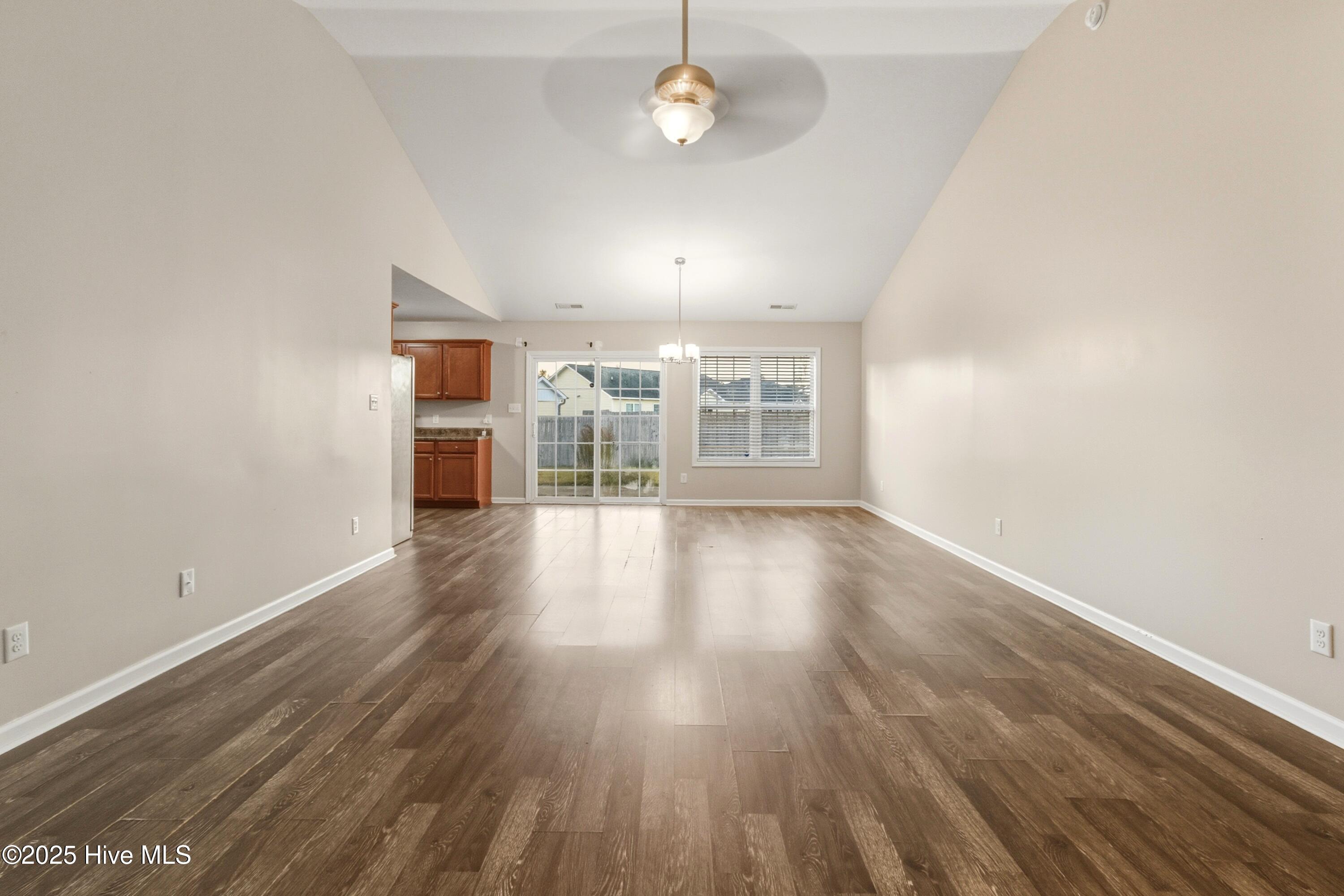 207 Seville Street Jacksonville, NC 28546 - Photo 8 of 35 207SevilleSt-7