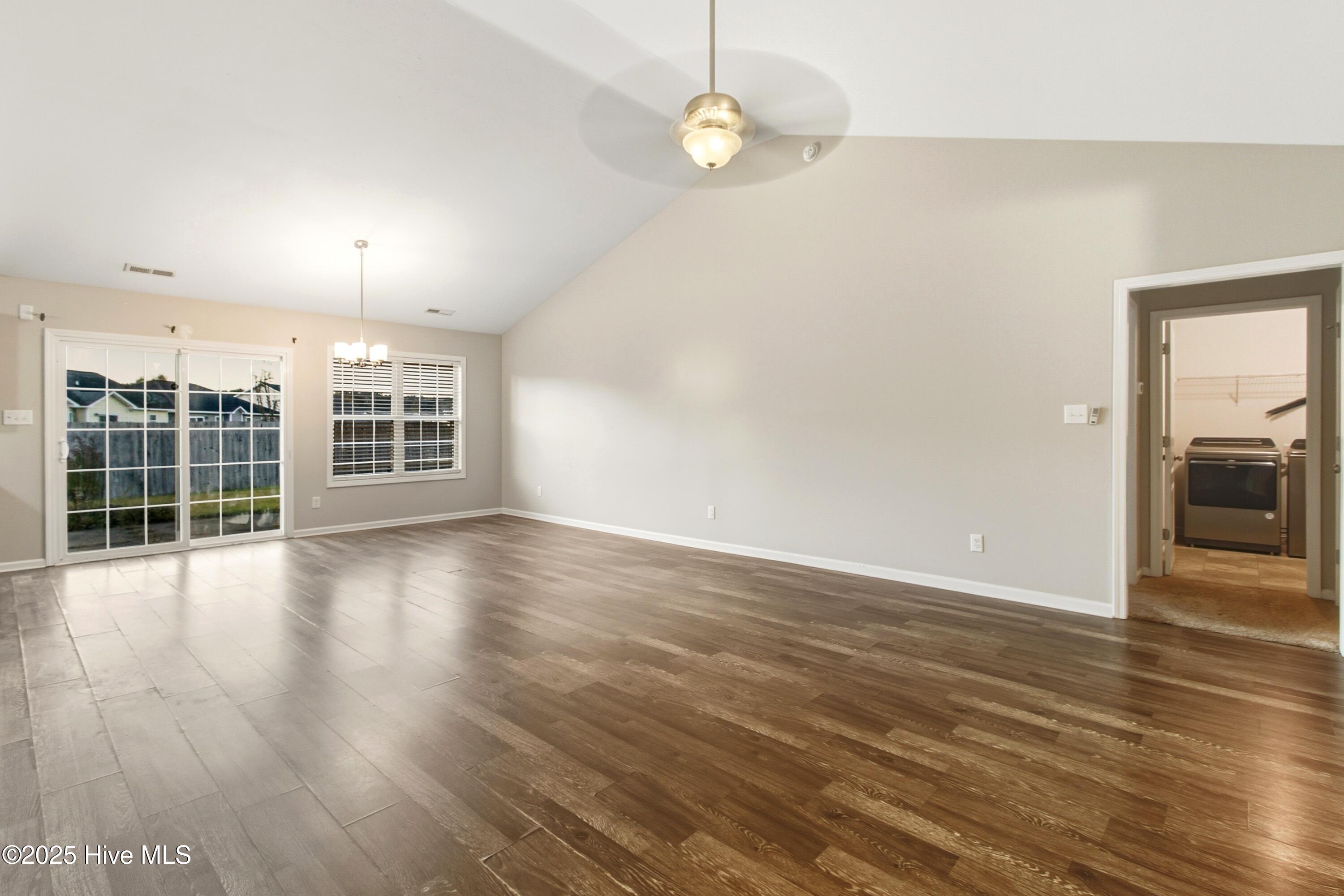 207 Seville Street Jacksonville, NC 28546 - Photo 9 of 35 207SevilleSt-8