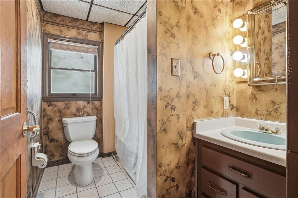 396 Oak Spring Road Canonsburg, PA 15317 - Photo 17 of 37