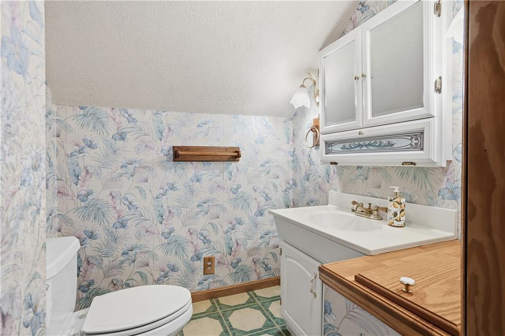 396 Oak Spring Road Canonsburg, PA 15317 - Photo 24 of 37