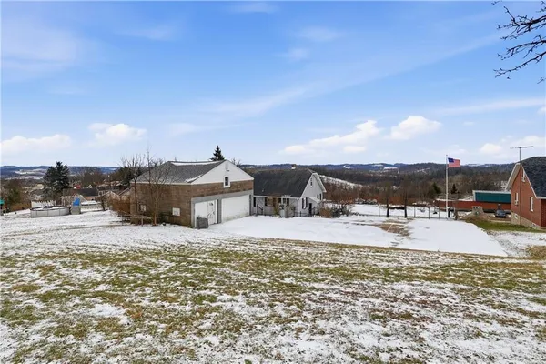 $215,000 | 396 Oak Spring Road, Canonsburg, PA 15317