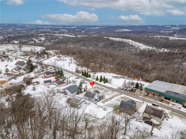 $215,000 | 396 Oak Spring Road, Canonsburg, PA 15317