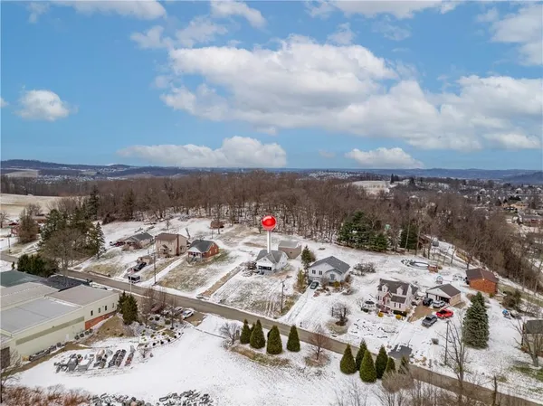 $215,000 | 396 Oak Spring Road, Canonsburg, PA 15317