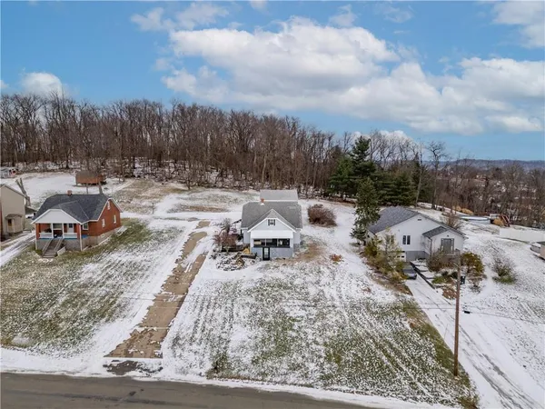 $215,000 | 396 Oak Spring Road, Canonsburg, PA 15317