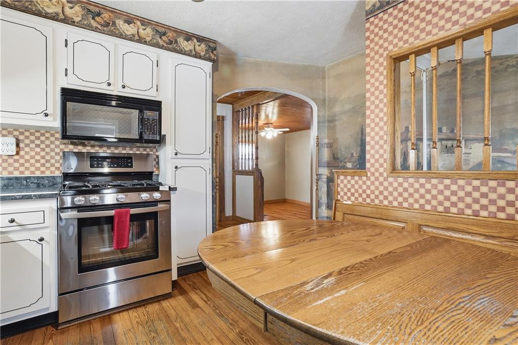 396 Oak Spring Road Canonsburg, PA 15317 - Photo 10 of 37