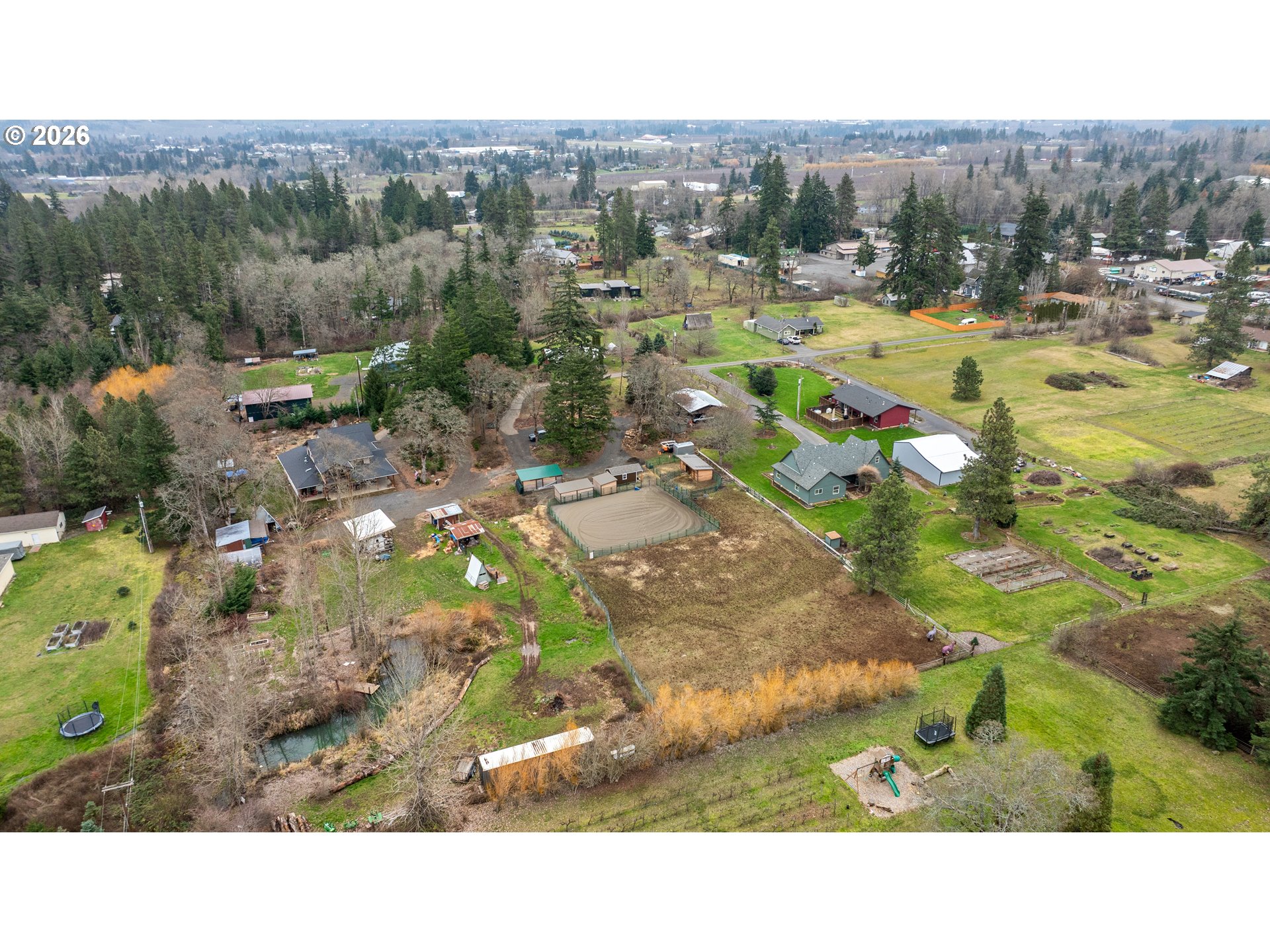1390 Rockford Road Hood River, OR 97031 - Photo 13 of 14 a view of a city