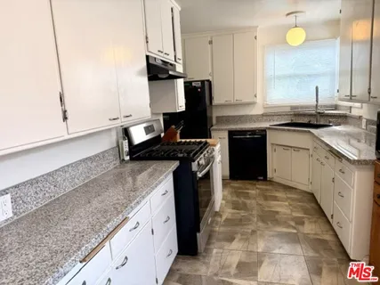 $1,249,000 | 2816 South Bentley Avenue, Los Angeles, CA 90064