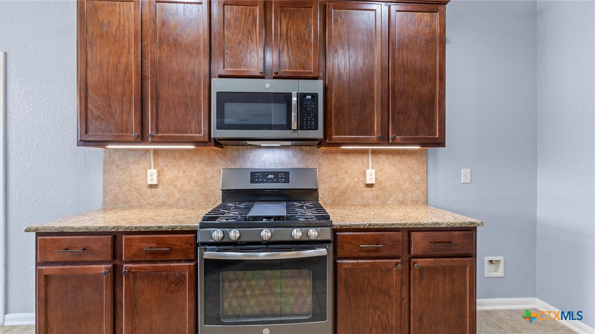 1165 Kite Corner New Braunfels, TX 78130 - Photo 15 of 41