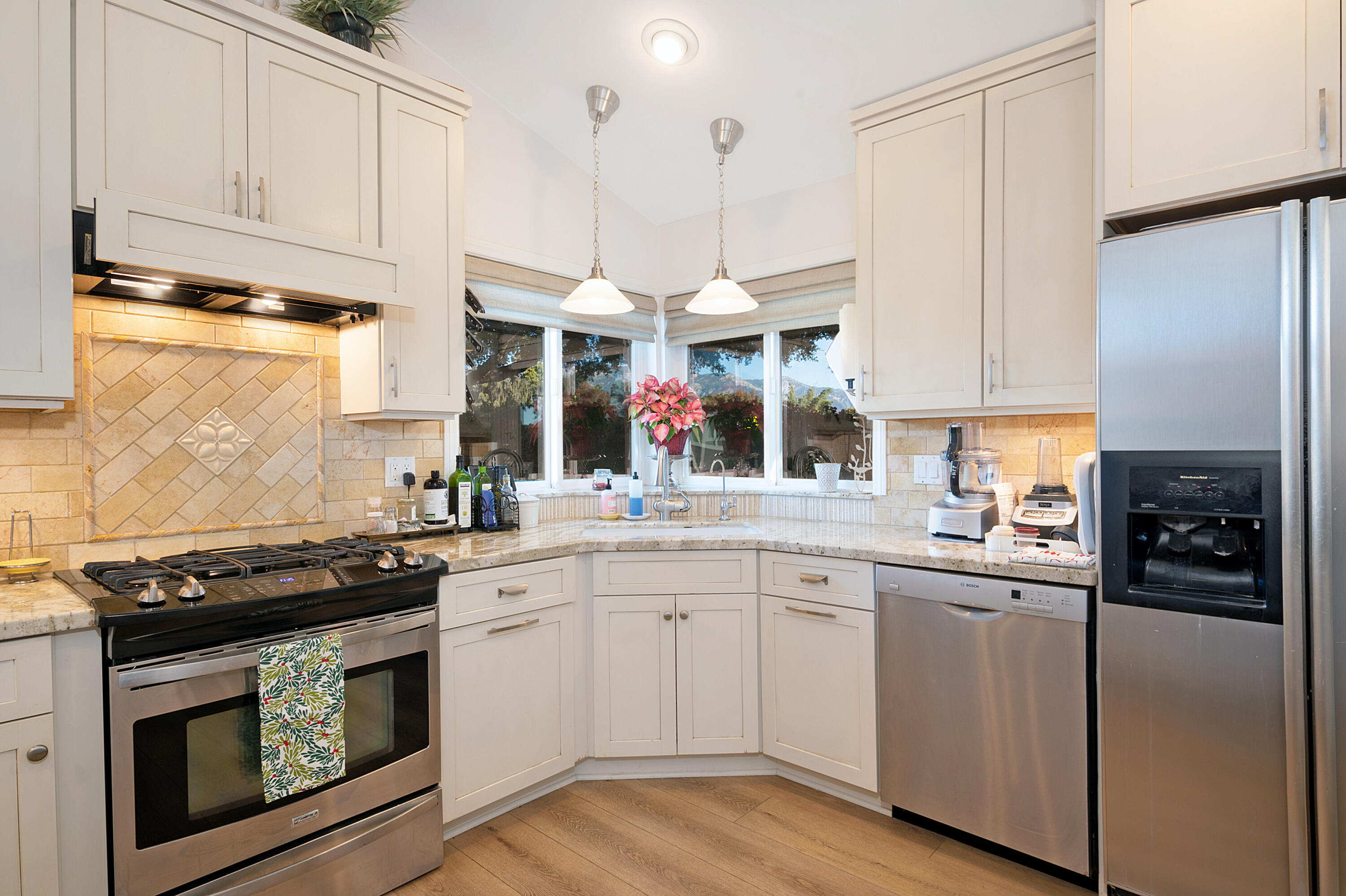 5000 Oak Ridge Road Santa Barbara, CA 93111 - Photo 13 of 31 Kitchen