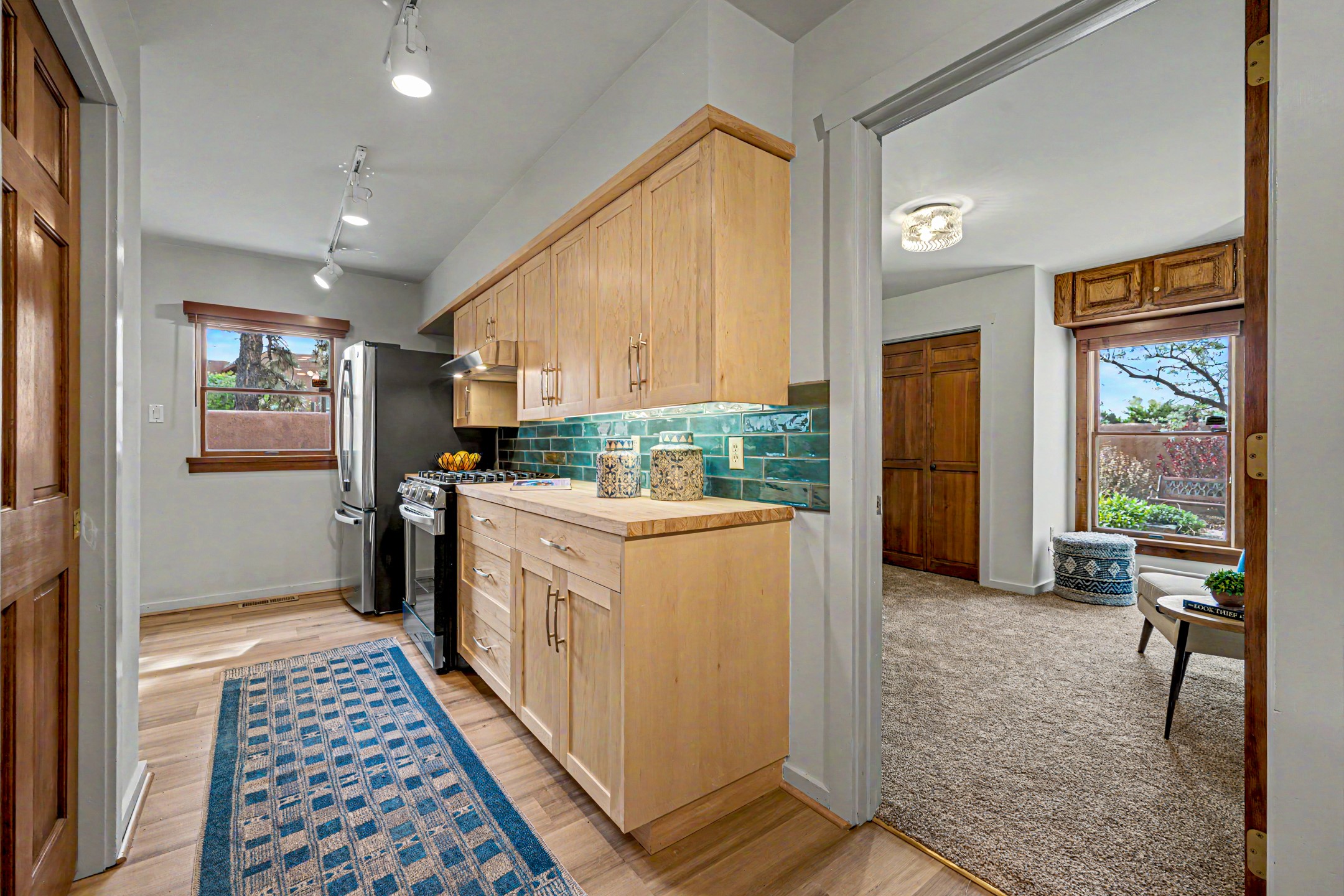 409 East Coronado Road, Unit 2 Santa Fe, NM 87505 - Photo 9 of 46