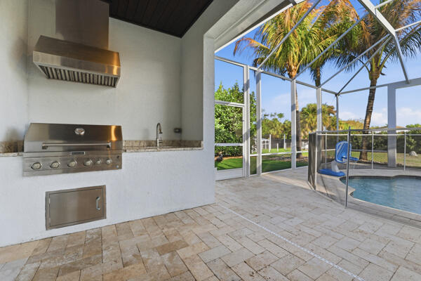 9301 154th Road North Jupiter, FL 33478 - Photo 28 of 41 Built in BBQ