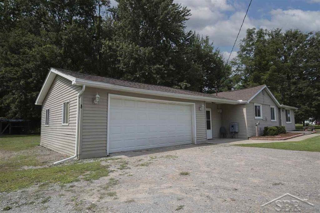 1588 South Badour Road Midland, MI 48640 - Photo 6 of 36 50053905-5.JPG