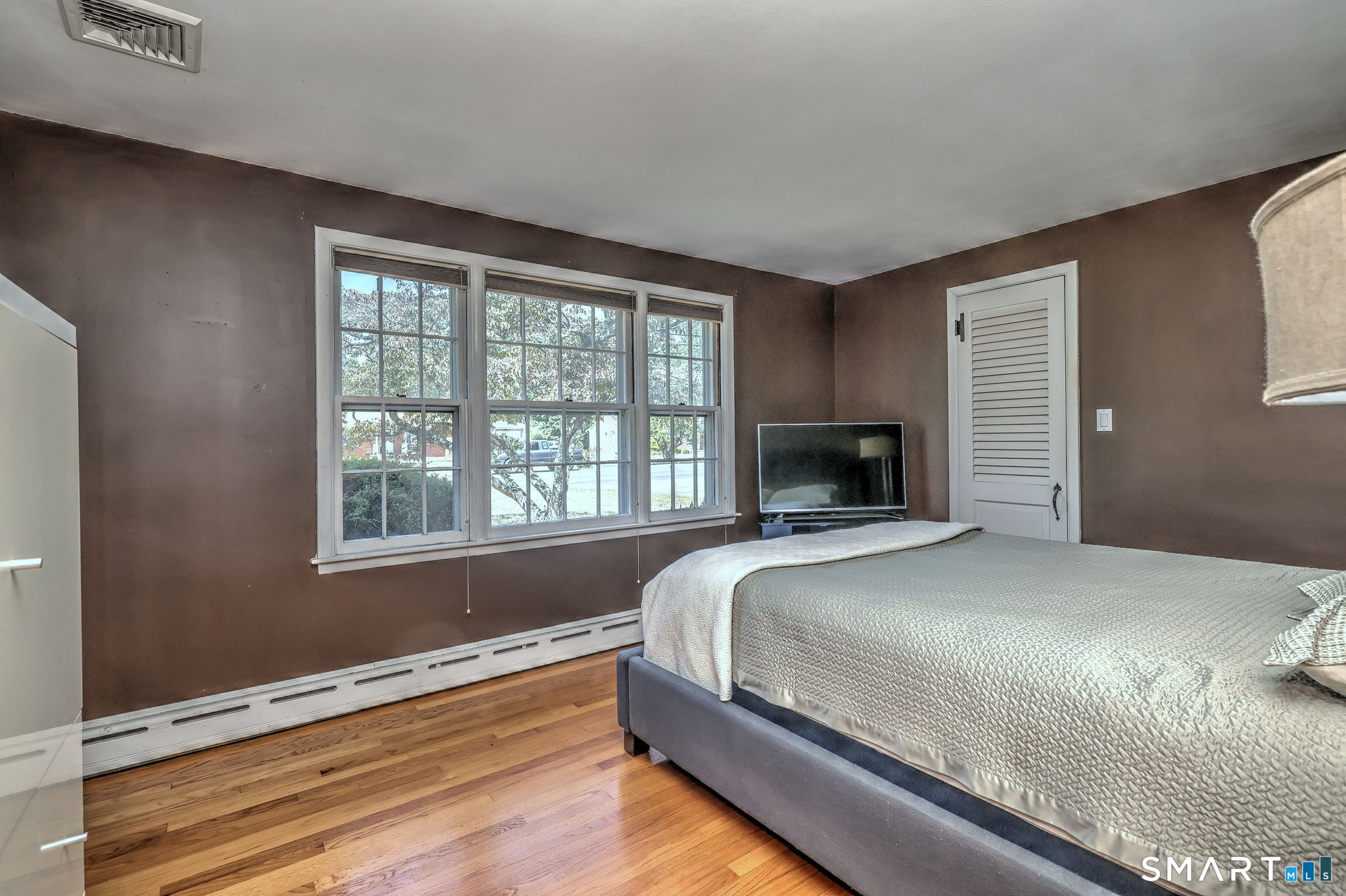 1085 Dunbar Hill Road Hamden, CT 06514 - Photo 21 of 39