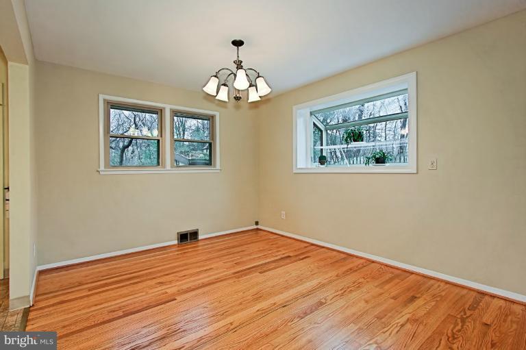 7502 Elgar Street Springfield, VA 22151 - Photo 12 of 30 Dining Room