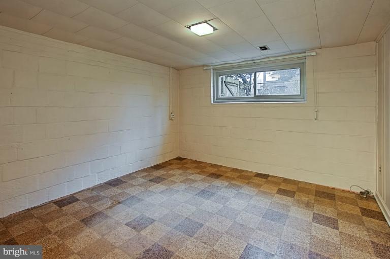 7502 Elgar Street Springfield, VA 22151 - Photo 6 of 30 Basement