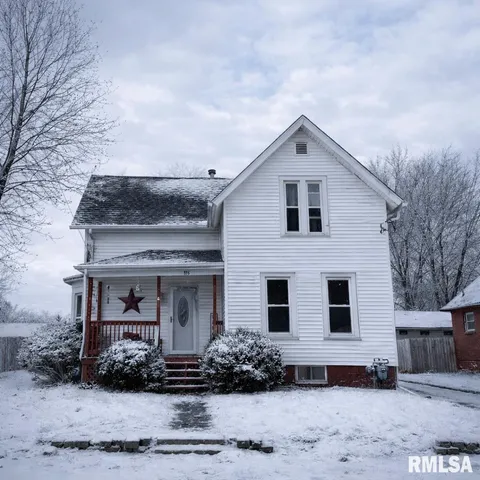$74,900 | 376 Pine Street, Galesburg, IL 61401