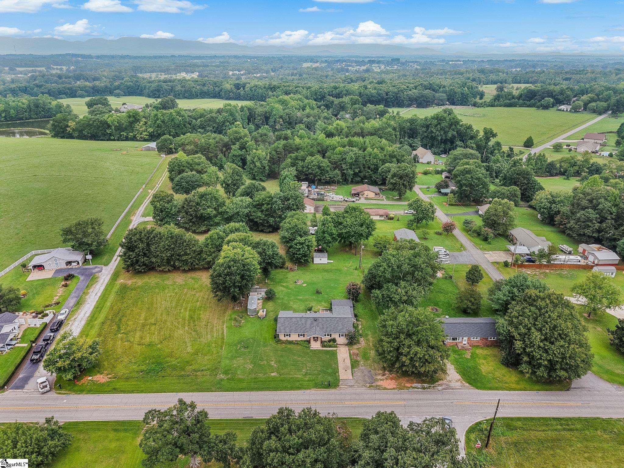 1660 Holly Springs Road Inman, SC 29349 - Photo 40 of 44 Gallery Image 40