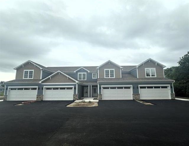 3156 South Bartells Drive Beloit, WI 53511 - Photo 2 of 33