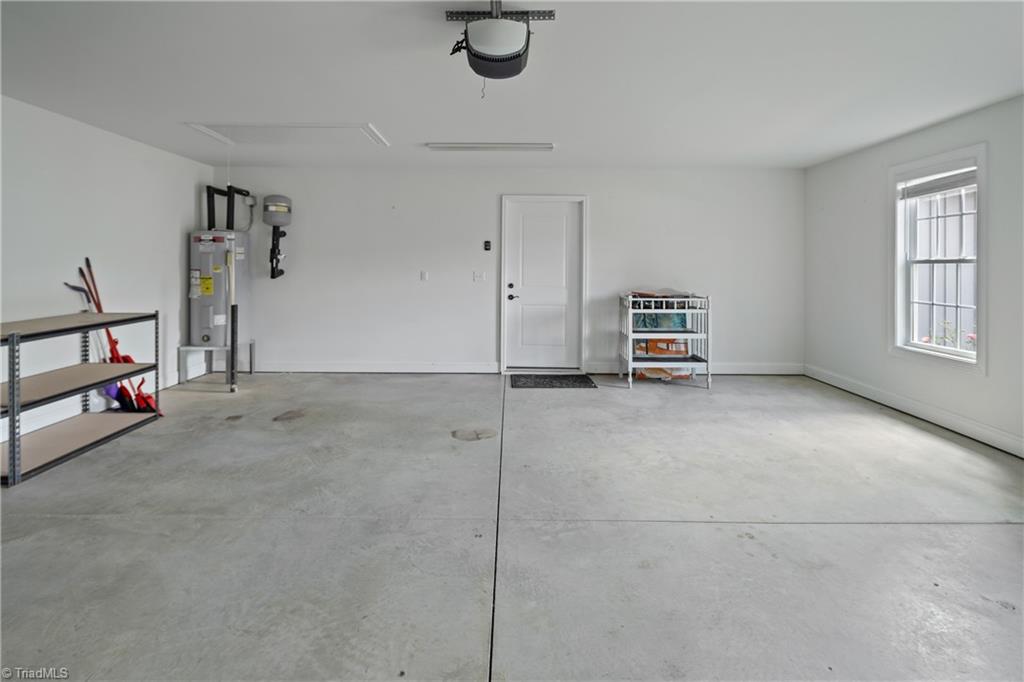 122 Fosstorall Road King, NC 27021 - Photo 24 of 32 Garage