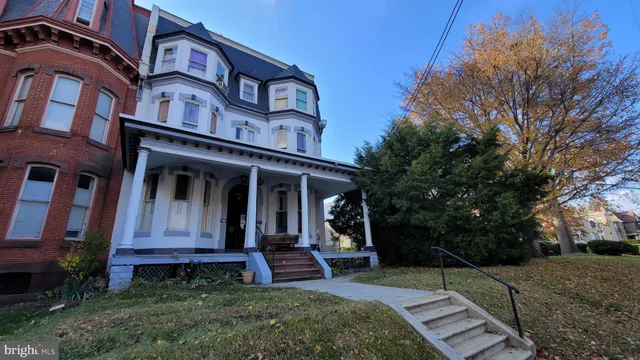 $1,125 | 634 Centre Avenue, Unit 4, Reading, PA 19601