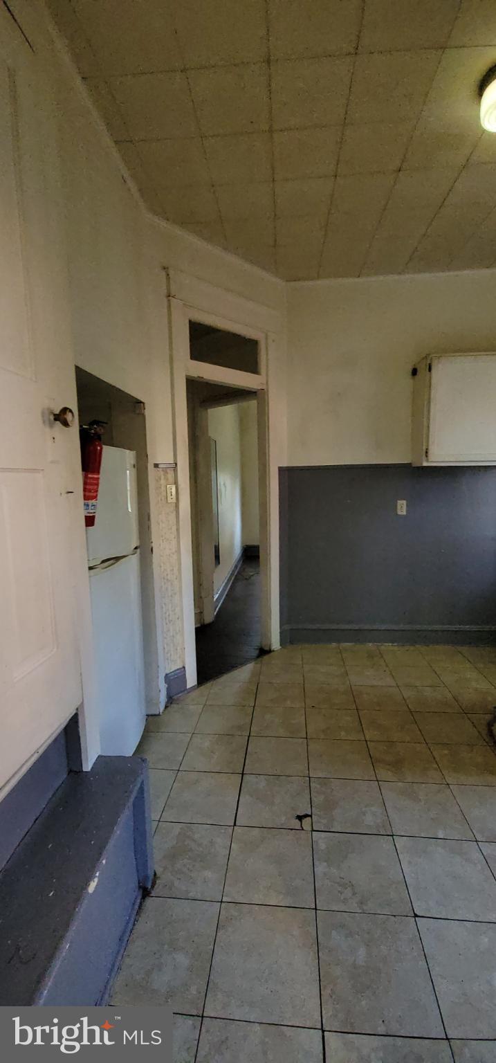 634 Centre Avenue, Unit 4 Reading, PA 19601 - Photo 6 of 20 a view of hallway with stairs