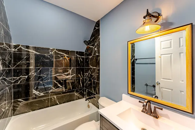 $285,000 | 1321 South 22nd Street, Unit 1323, Milwaukee, WI 53204