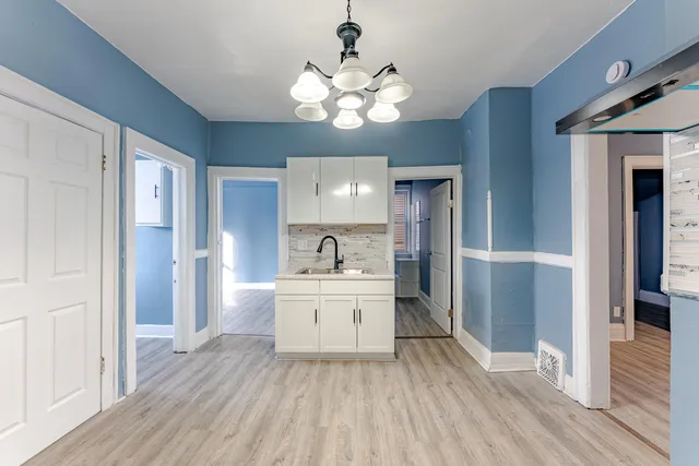 $285,000 | 1321 South 22nd Street, Unit 1323, Milwaukee, WI 53204