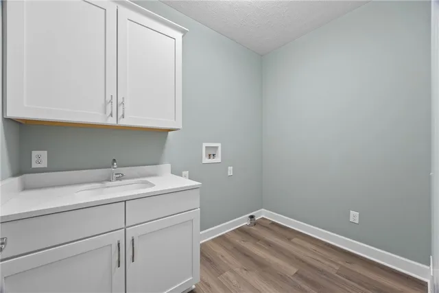 $608,500 | 7 Eagle Hollow, Penfield, NY 14526