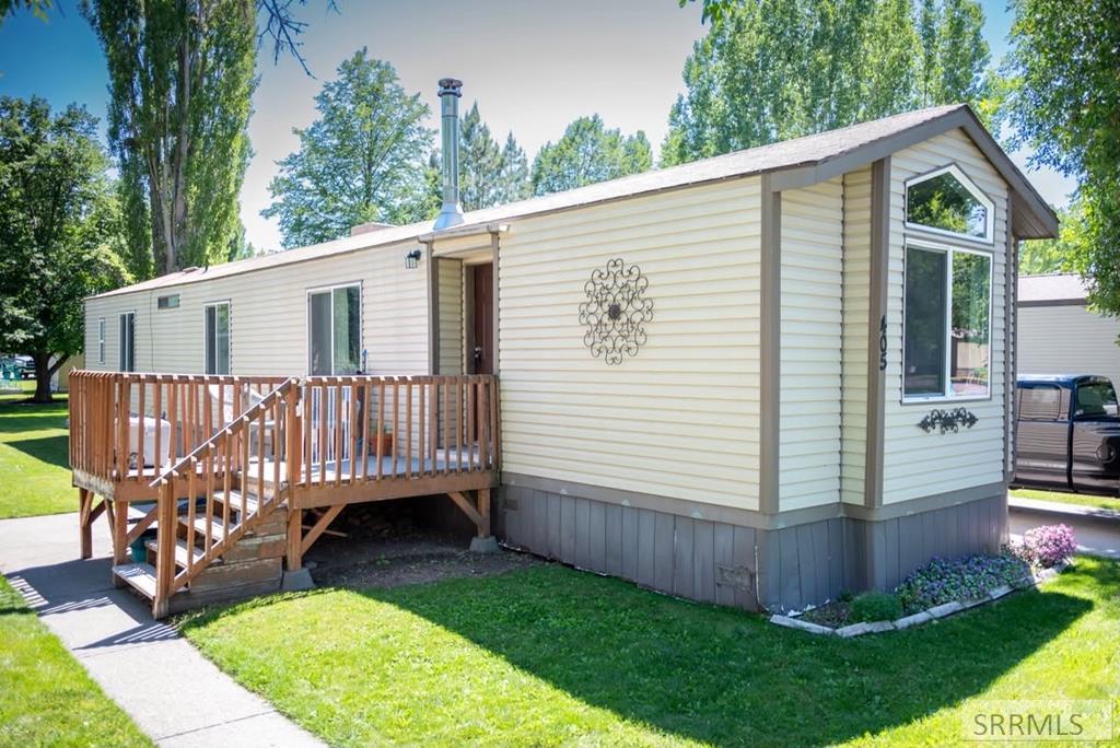 405 Violet Street Rexburg, ID 83440 - Photo 1 of 14 Main View