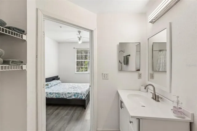 $2,000 | 17104 Carrington Park Drive, Unit 514, Tampa, FL 33647